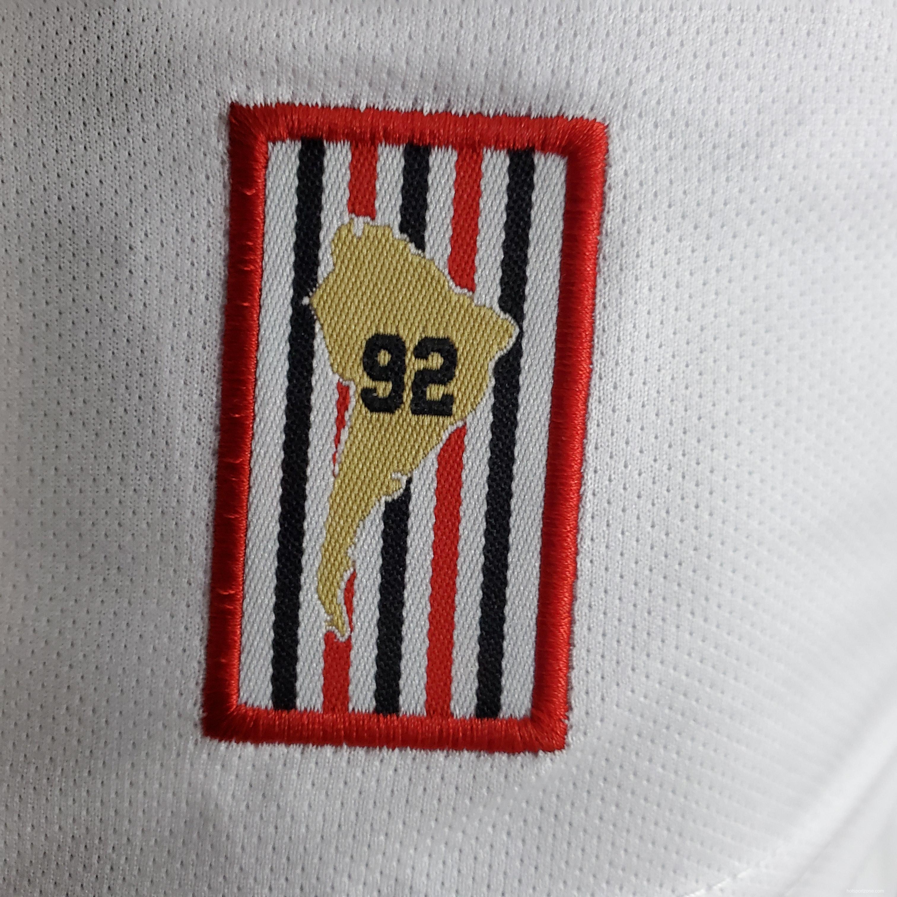 22/23 kids São Paulo home Soccer Jersey