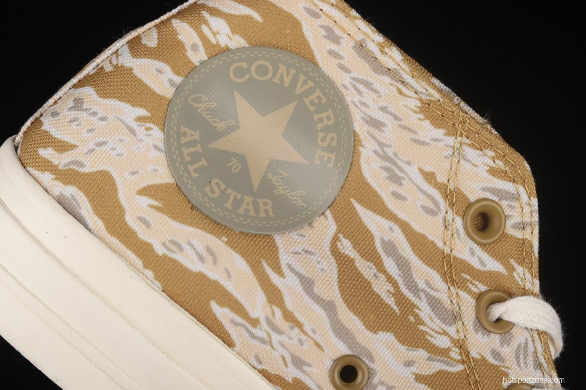 UNDEFEATED x Converse Half Chuck 70 Mid year of the Tiger pattern limited high-top casual board shoes 172396C