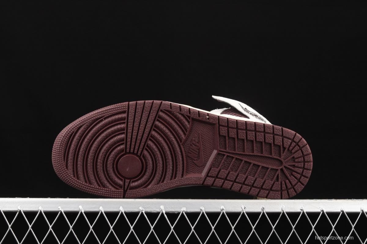 A Ma Maniere x Air Jordan 1 High OG co-branded snakeskin high top basketball shoes DO7097-100