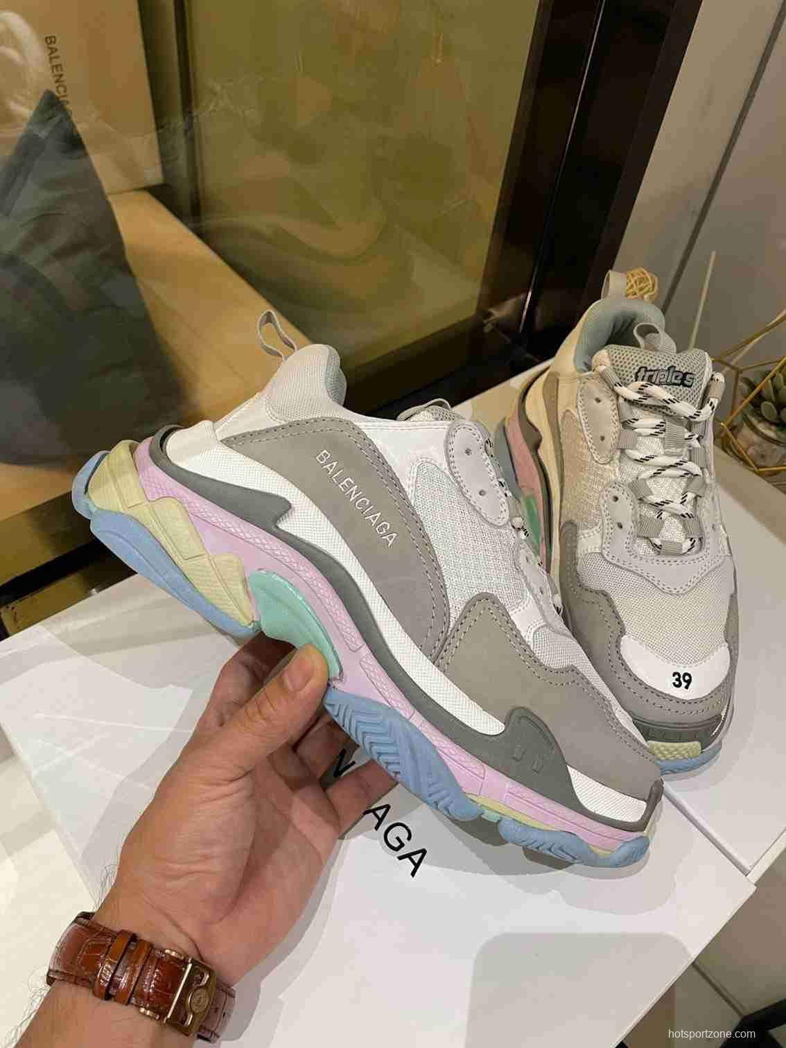 Men/Women Balenciaga Triple S Sneaker Grey Item Ab5580330