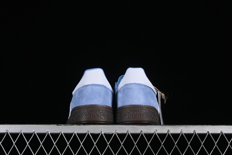 Adidas Handball Spezial Retro Casual Sneakers with Suede Upper and Gum Rubber Outsole - BD7632