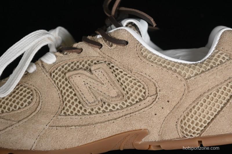 Miu Miu x New Balance 530 Low-Top Retro Running Sneakers with Dual Lace Design - G.D4