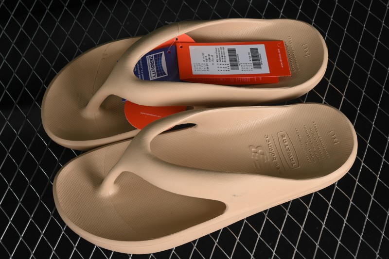 New Balance NB x TAW&TOE Collaboration Ultra-Soft Cloud Cushion Sandals - SD5601GMU