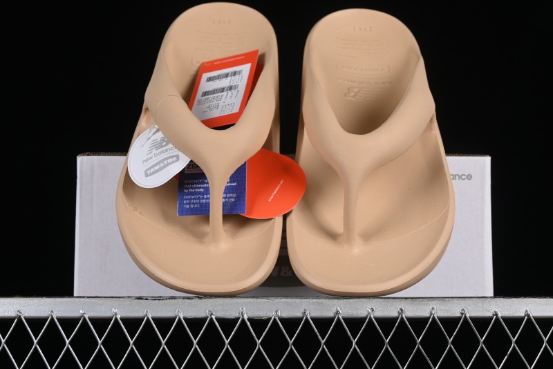 New Balance NB x TAW&TOE Collaboration Ultra-Soft Cloud Cushion Sandals - SD5601GMU