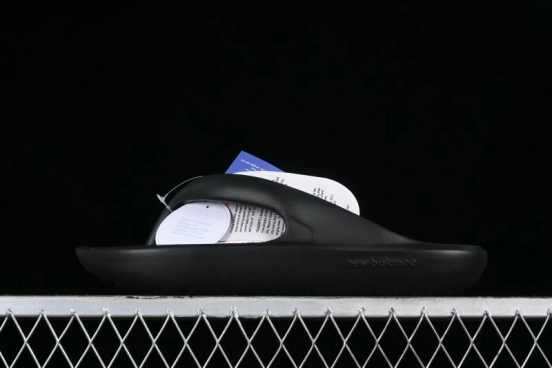 New Balance NB x TAW&TOE Collaboration Black Ultra-Soft Cloud Cushion Beach Sandals Flip Flops - SD5601GBK