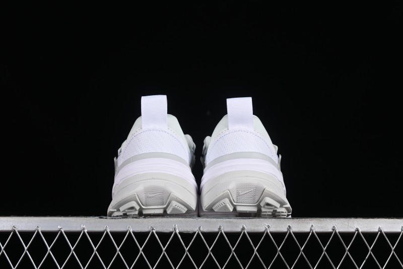 Nike Runtekk Run Retro Low-Top Running Shoes with Cushlon Midsole and Anti-Slip Design - FD0736-104