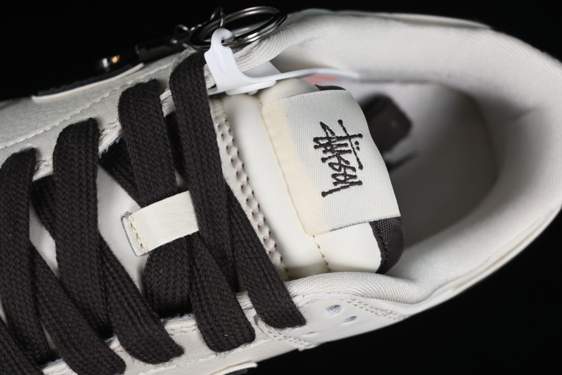 Stussy x Nike SB Dunk Low Anniversary Customized Casual Sneakers in Off-White Black Swoosh - DQ1098-378