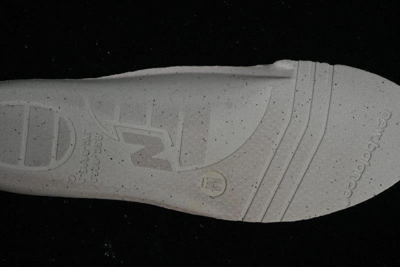 New Balance 1906 Series Retro Dad Style Casual Running Shoes - M1906DC