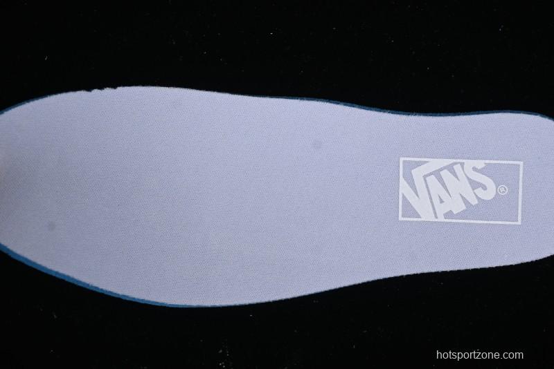 Vans Hylane Series Retro Sneakers with Iconic Side Stripes - VN000D1J689