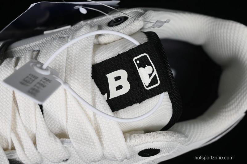 New York Yankees Chunky Runner Basic Lace-Up Lightweight Casual Sneakers - 3ASXCBS4N50WHS