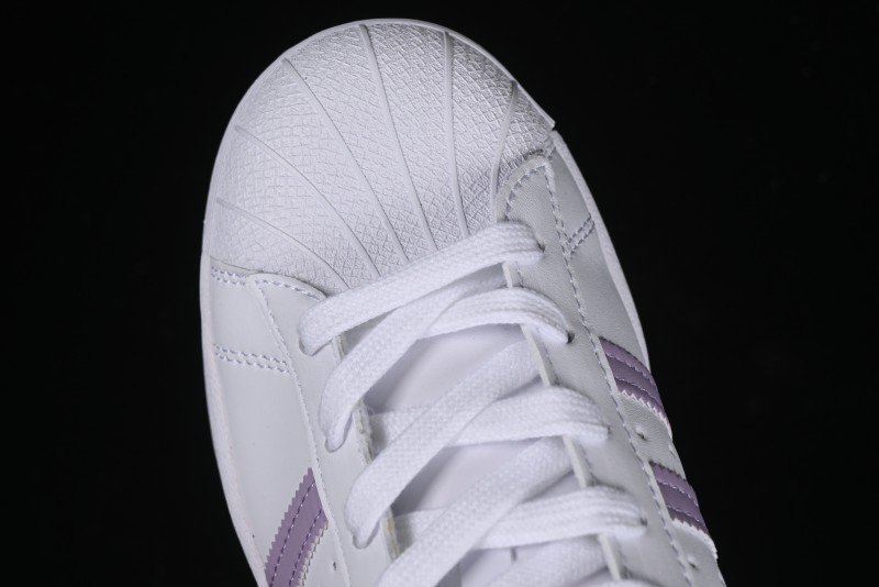 Adidas Superstar GZ8143 Casual Sneakers with Shell Toe Design - GZ8143