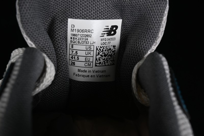 New Balance 1906 Series Retro Dad Style Casual Running Shoes with T-Beam Outsole - M1906RRC