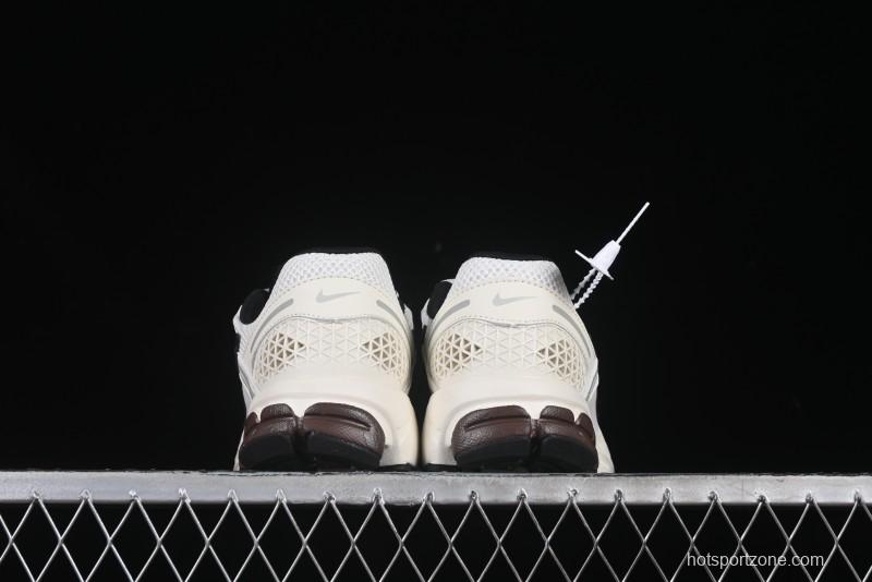 Nike Zoom Vomero 5 Retro Casual Running Shoes with Lightweight EVA Midsole - FJ2028-001