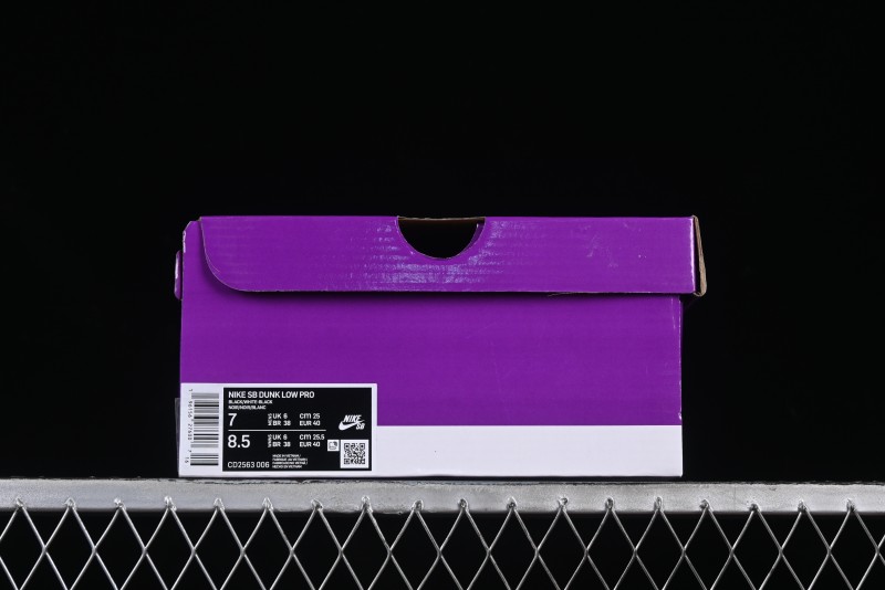 Nike SB Dunk Low Suede Black Skateboarding Shoes - CD2563-006