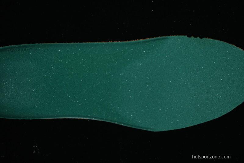 Nike ACG Mountain Fly 2 Low GTX SE Outdoor Hiking Shoes with GORE-TEX and React Foam - DV7903-100