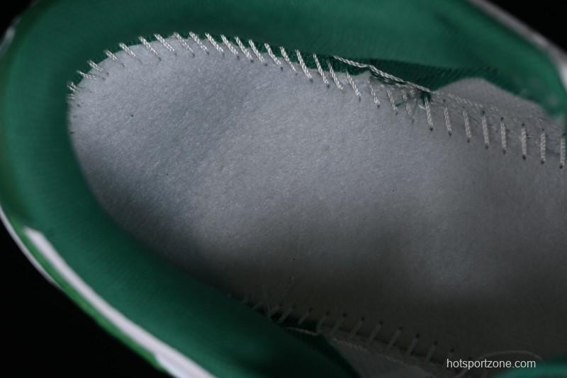 Supreme x Nike Dunk Low SB Skate Shoes with Zoom Air Cushion - XD6188-033