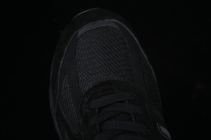 New Balance 990 Series Premium Retro Running Shoes with Carbon Midsole - M990BB4