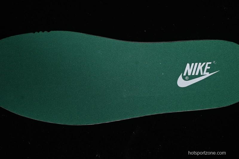 Supreme x Nike Dunk Low SB Skate Shoes with Zoom Air Cushion - XD6188-033