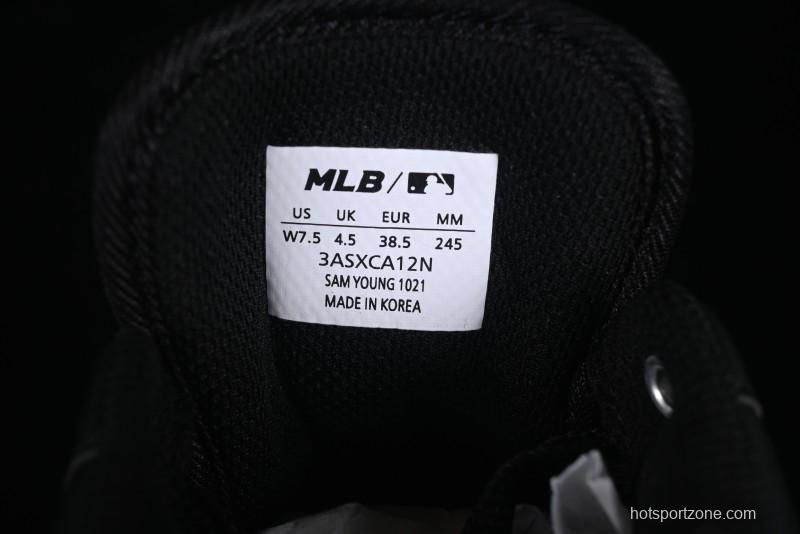 New York Yankees MLB Chunky Liner Custom Platform Sneakers in Neon Pink - 3ASXCA12N50WHS