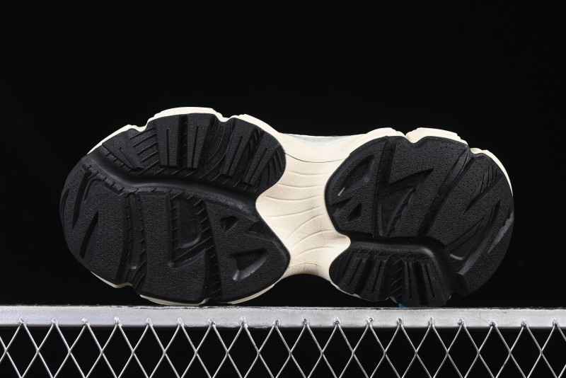 New York Yankees MLB Winner Chunky Height Increasing Thick Sole Running Shoes - 3ASHWD15N50IVS