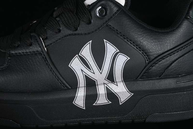 New York Yankees MLB Chunky Liner Custom Platform Casual Sneakers - 3ASXCA12N50WHS
