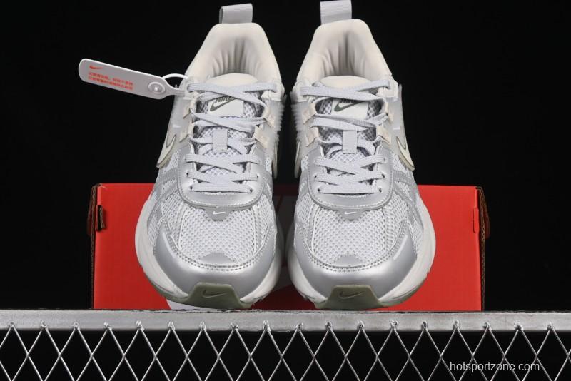 Nike Runtekk V2K Retro Low-Top Running Shoes with Cushlon Foam Midsole - FD0736-006