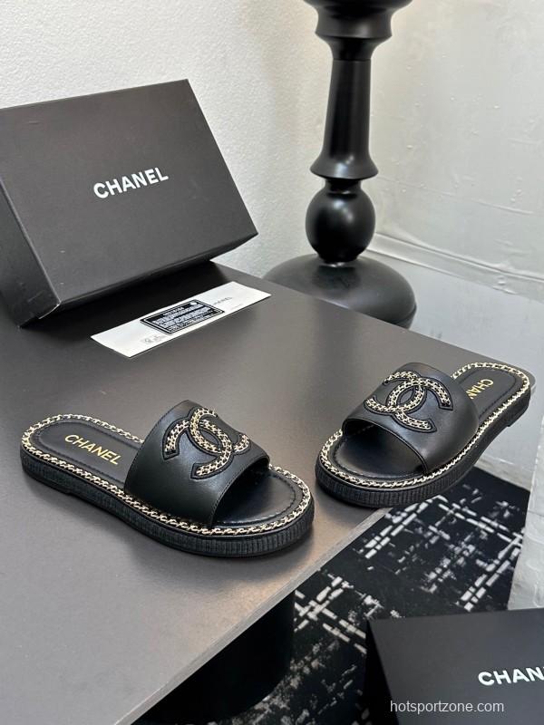 2025 Women Chanel Black Leather Slippers Chain Detail LY00320