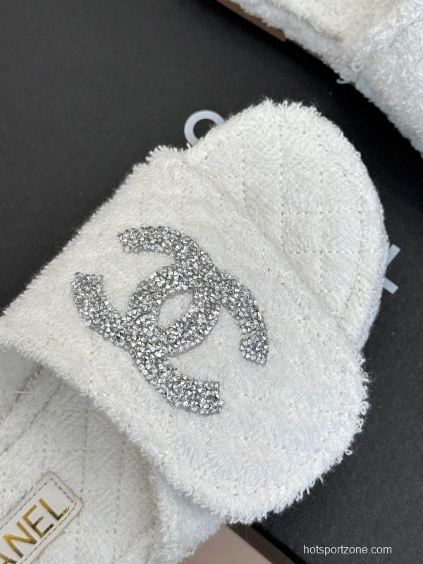2025 Slippers Chanel White Terry Cloth Crystal CC Logo KFY00220