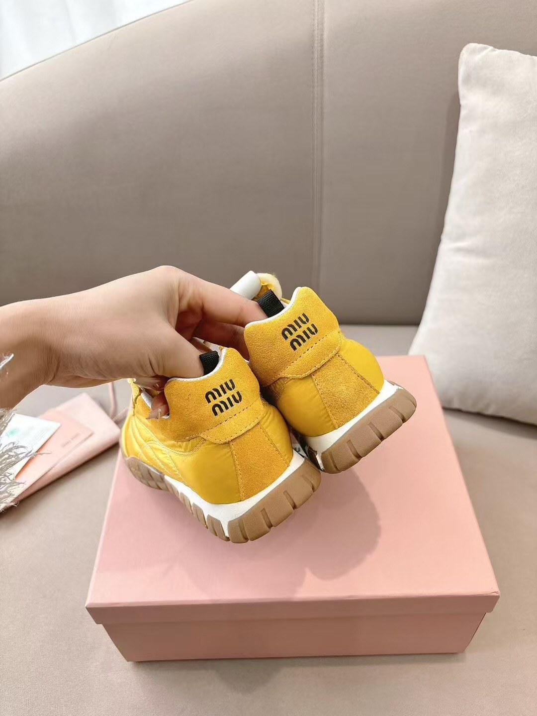 2025 Women Miu Miu Yellow Suede Sneakers KFY00280