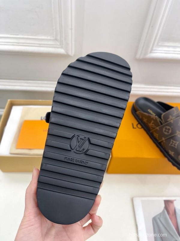 2025 Women Louis Vuitton Brown Leather Slippers Monogram KFY00300