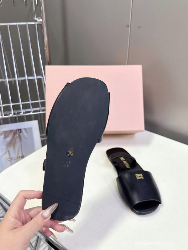 2025 Slippers Miu Miu Black Leather Slippers LY00