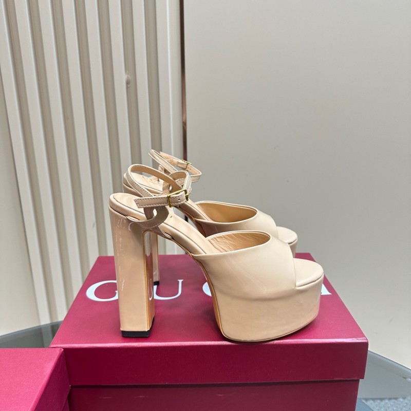 2025 Women Gucci Beige Leather Platform Sandals KFY00340