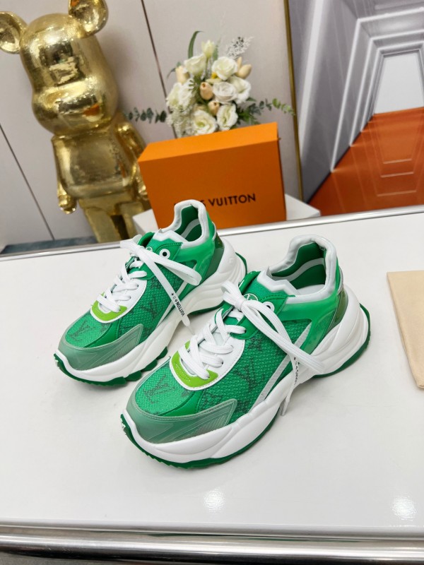 2025 Unisex Louis Vuitton Green White Leather Mesh Rubber Sneakers Monogram LY00340