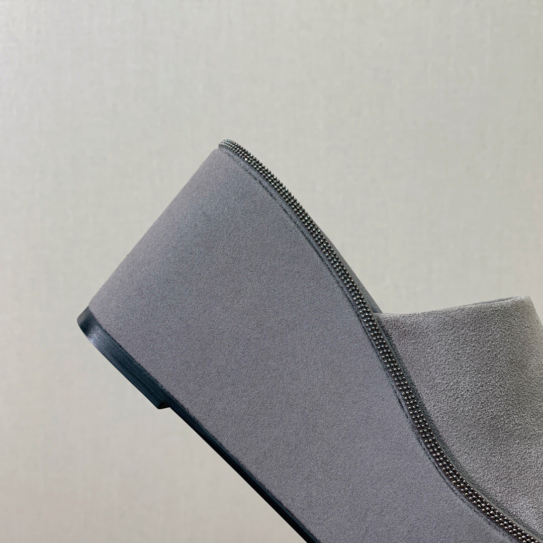 2025 Women BRUNELLO CUCINELLI Grey Suede Platform Slide Sandals Elegant Craftsmanship LY00360(F)
