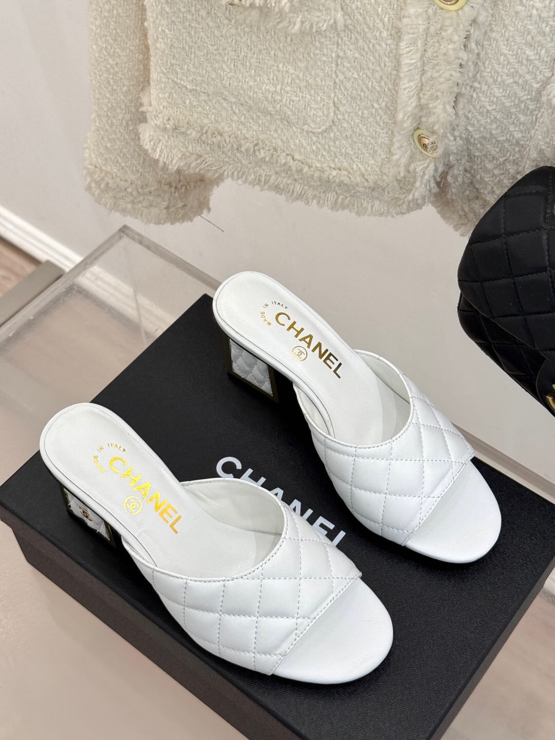 2025 Women Chanel White Lambskin Quilted Heeled Slippers