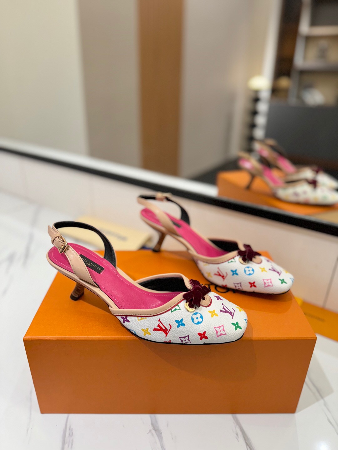 2025 Women Louis Vuitton White Multicolor Canvas Slingback Heels KFY00310