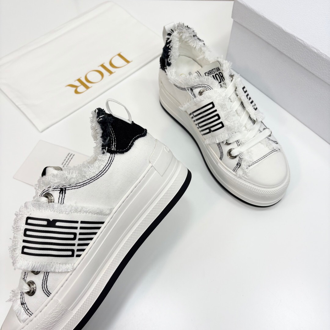 2025 Women Dior White Black Canvas Sneakers LY00300