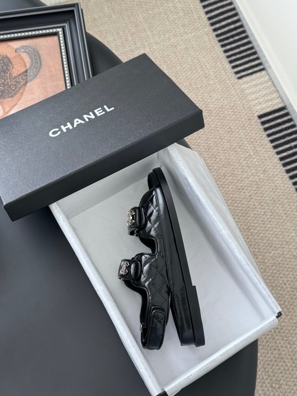 2025 Women Chanel Black Patent Leather Sandals LY00320