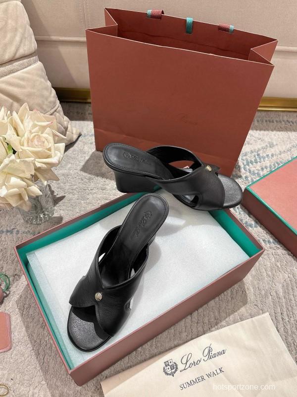 2025 Women Le Parmentier Black Leather Slippers LY00300