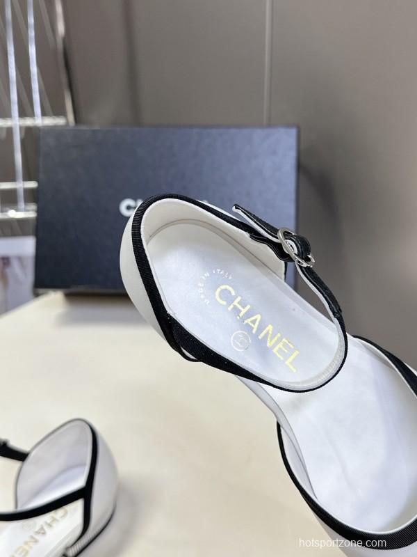 2025 Women Chanel White Black Leather Sandals