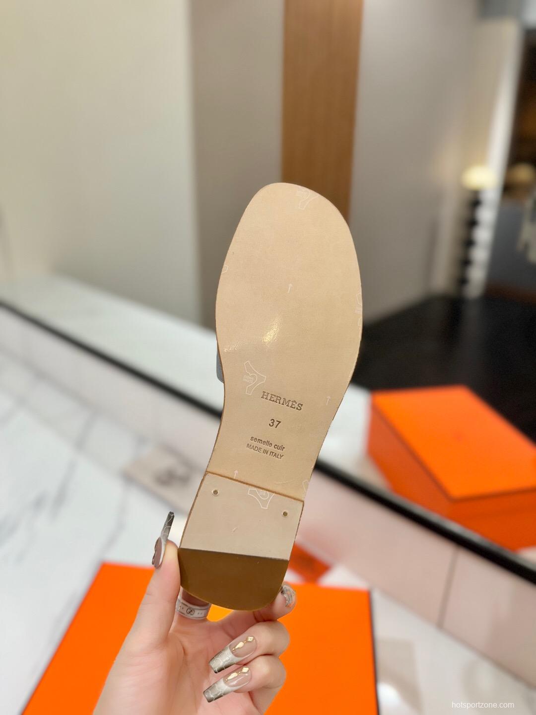 2025 Women Hermès Light Grey Leather Slippers