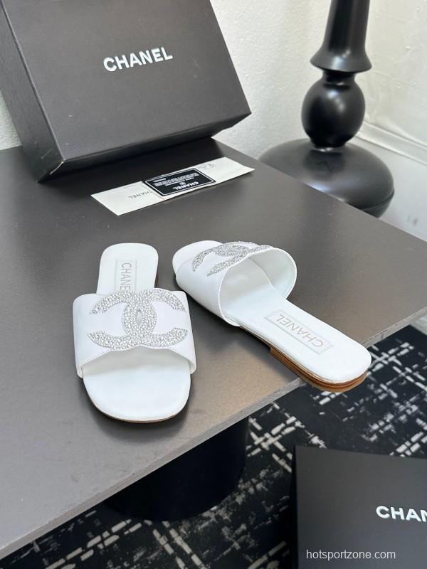 2025 Women Chanel White Leather Slippers