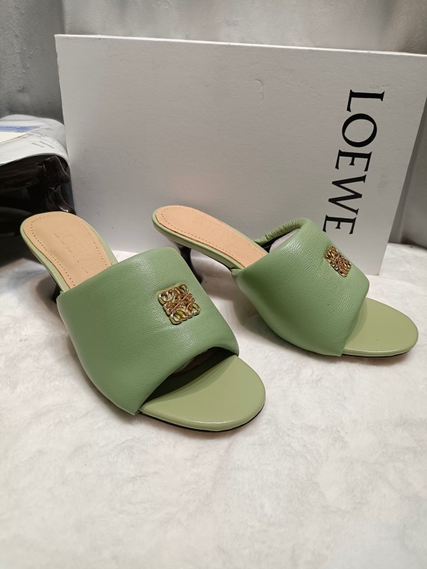 2025 Women Loewe Green Leather Slippers