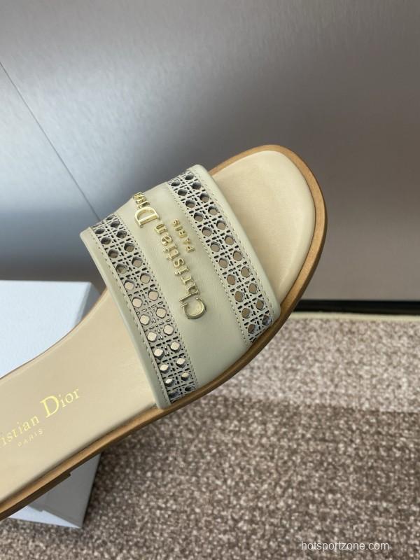 2025 Women Dior Beige Leather Slippers KFY00300