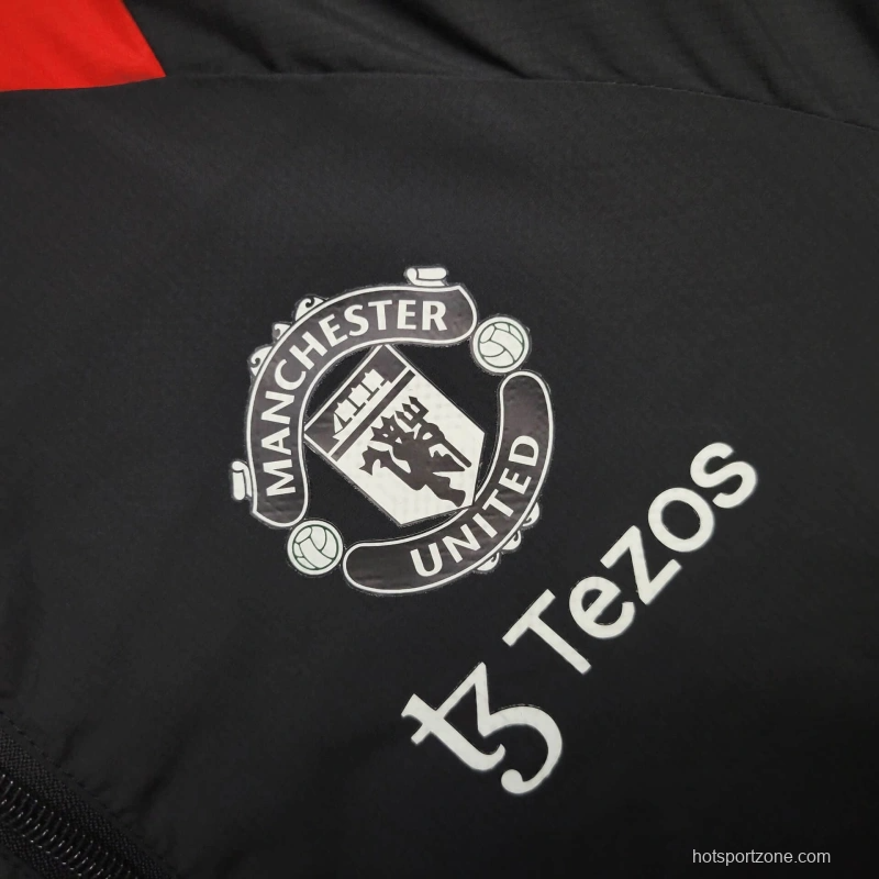 25/26 Manchester United Jacket Black Windbreaker