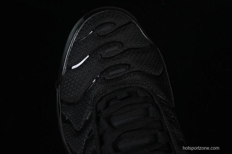 Nike Air Max Plus Retro Running Shoes with Air Cushion Technology - 604133-050