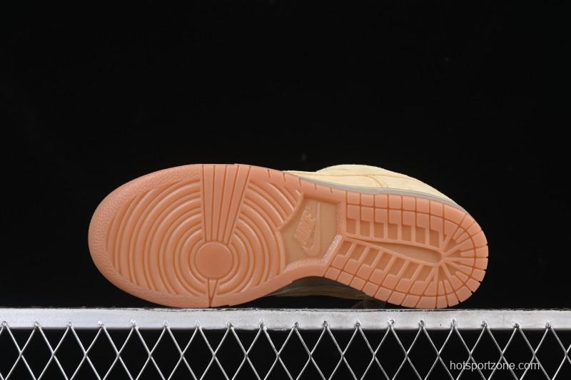 Nike SB Dunk Low Pro Skateboarding Shoes with Parachute Beige Design - HJ0367-200