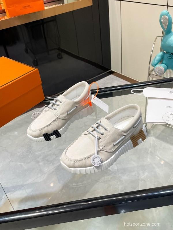 Hermès Classic Casual Sports Shoes with Exaggerated H Logo and Custom Sole - LY00300