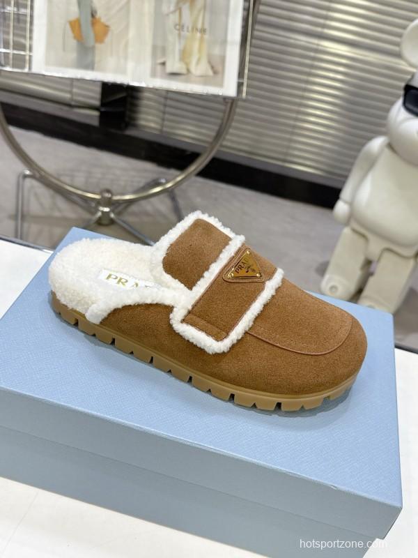 Prada Fall/Winter 2025 New Fur Mule Slippers Triangle Buckle Bread Head Semi-Slippers - KFY00270