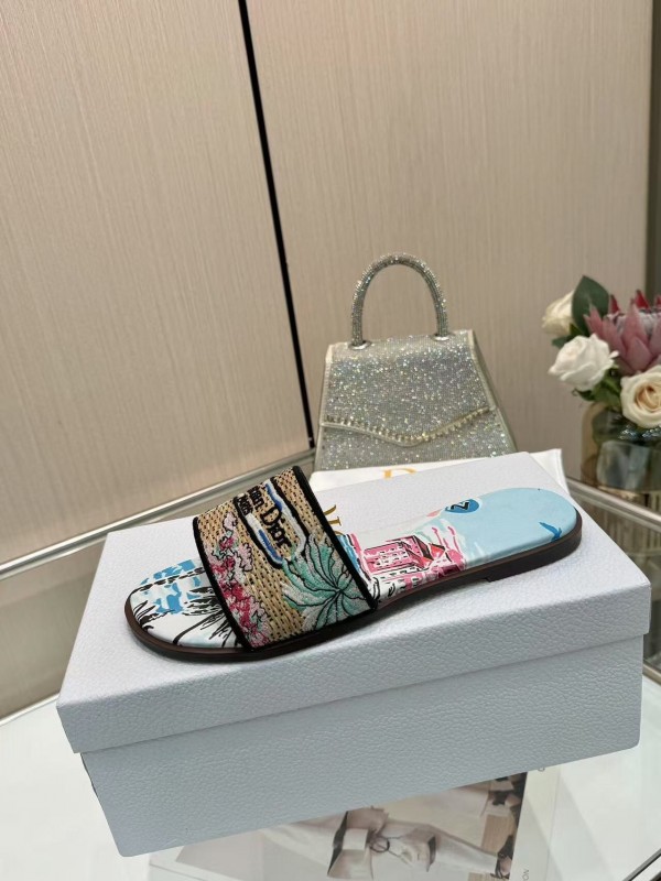 Dior 2025 SS CD Embroidered Monogram Slippers with Sheepskin Lining - LY00200